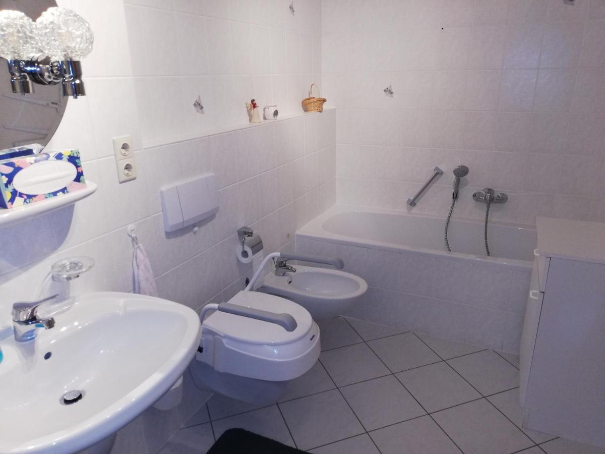 Esch  Ferienwohnung Eifelgold Esch מראה חיצוני תמונה
